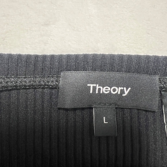 Theory Women’s Black Long Sleeved Sweater - Picture 4 of 5